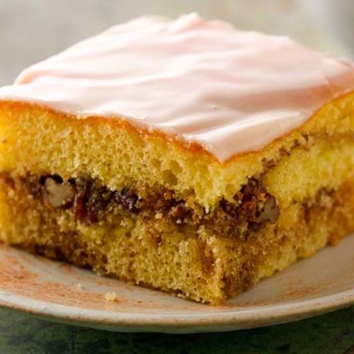  Honey Bun Cake 